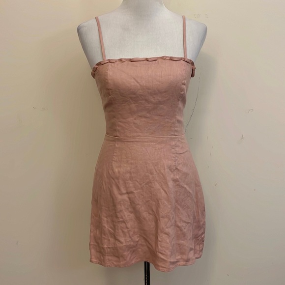 Reformation Dresses & Skirts - Reformation Blush Pink Linen Ava Dress Adjustable Straps & Smocked Back Size 4